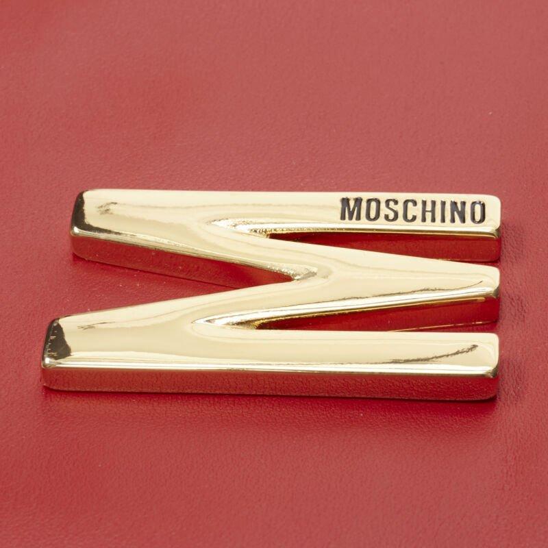 Women's MOSCHINO Couture! smooth red leather gold M top zip wristlet clutch bag For Sale