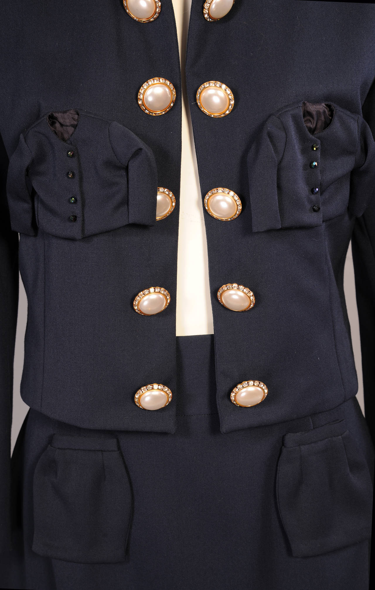 moschino chanel