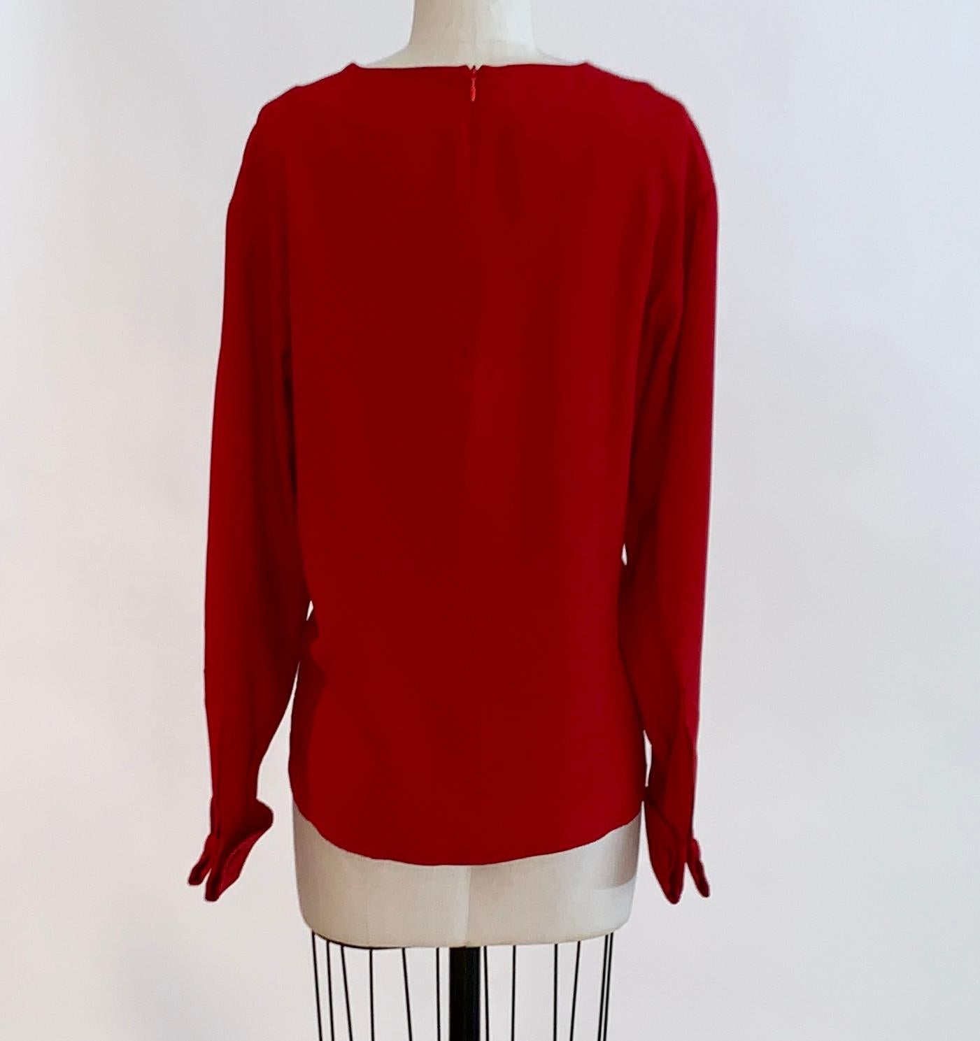 Moschino Couture - Vintage 80s Dove Sei Palommella Bianca ? Chemisier rouge à manches longues Bon état - En vente à San Francisco, CA