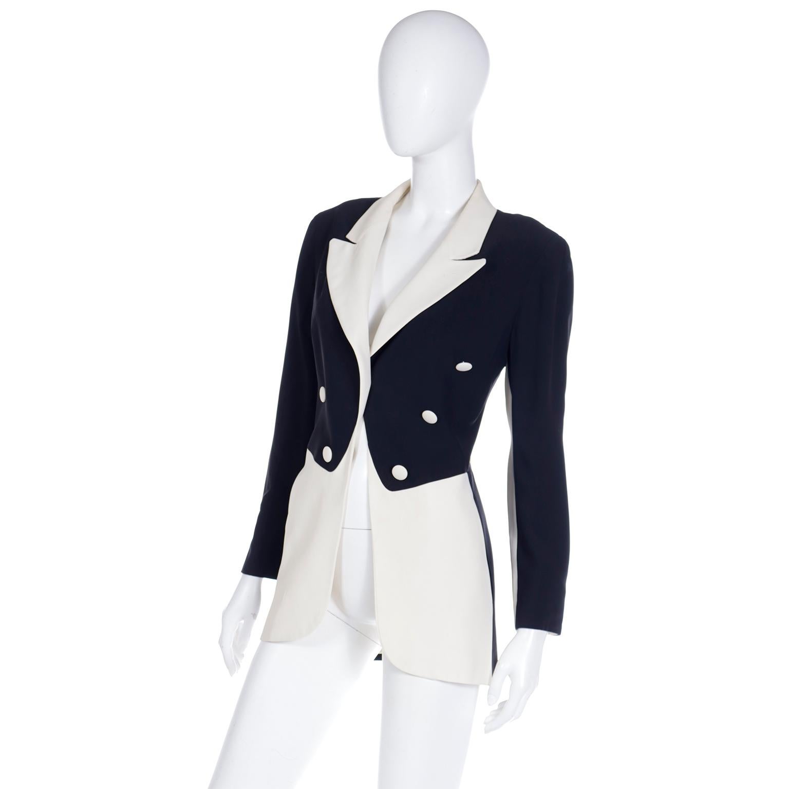 Moschino Couture Vintage Schwarze & elfenbeinfarbene Smoking-Jacke im Smoking-Stil im Angebot 1