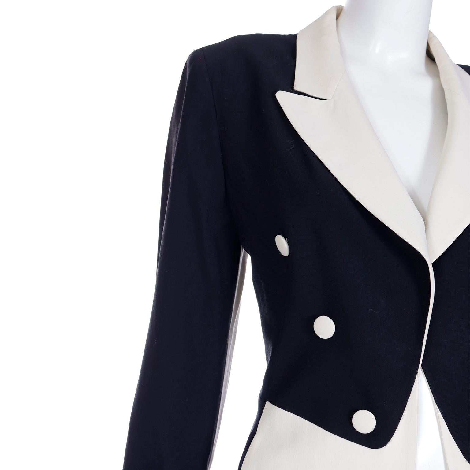 Moschino Couture Vintage Schwarze & elfenbeinfarbene Smoking-Jacke im Smoking-Stil im Angebot 2