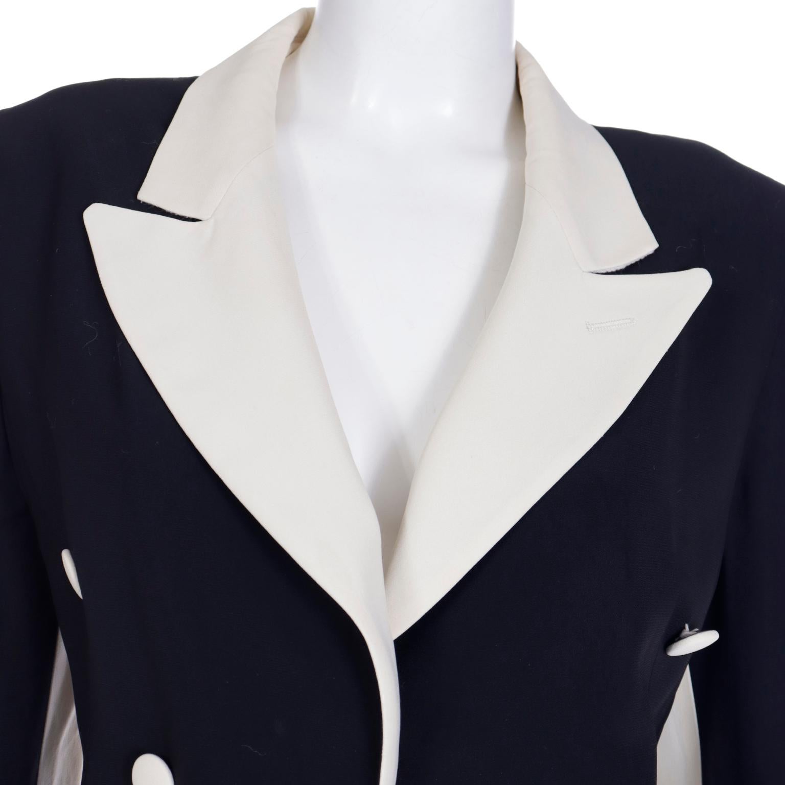 Moschino Couture Vintage Schwarze & elfenbeinfarbene Smoking-Jacke im Smoking-Stil im Angebot 3