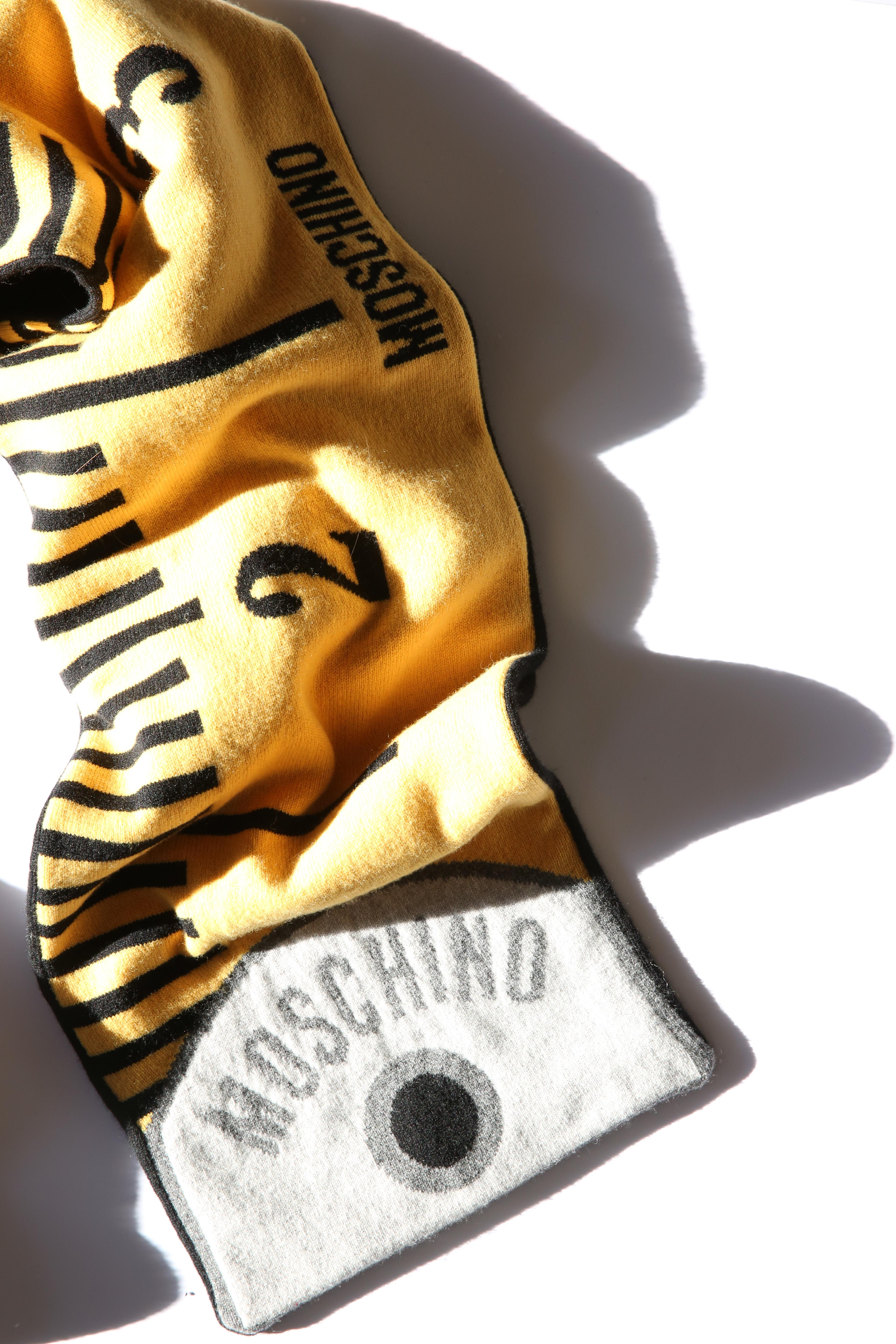 Moschino Couture yellow black long cashmere wool tape measure ruler scarf In New Condition In Milano, Lombardia