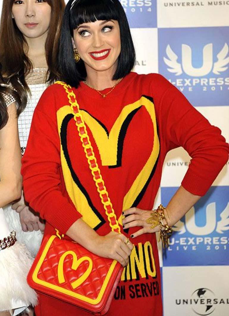 Moschino F/W 2014 McDonald's Leather Crossbody Bag For Sale 5