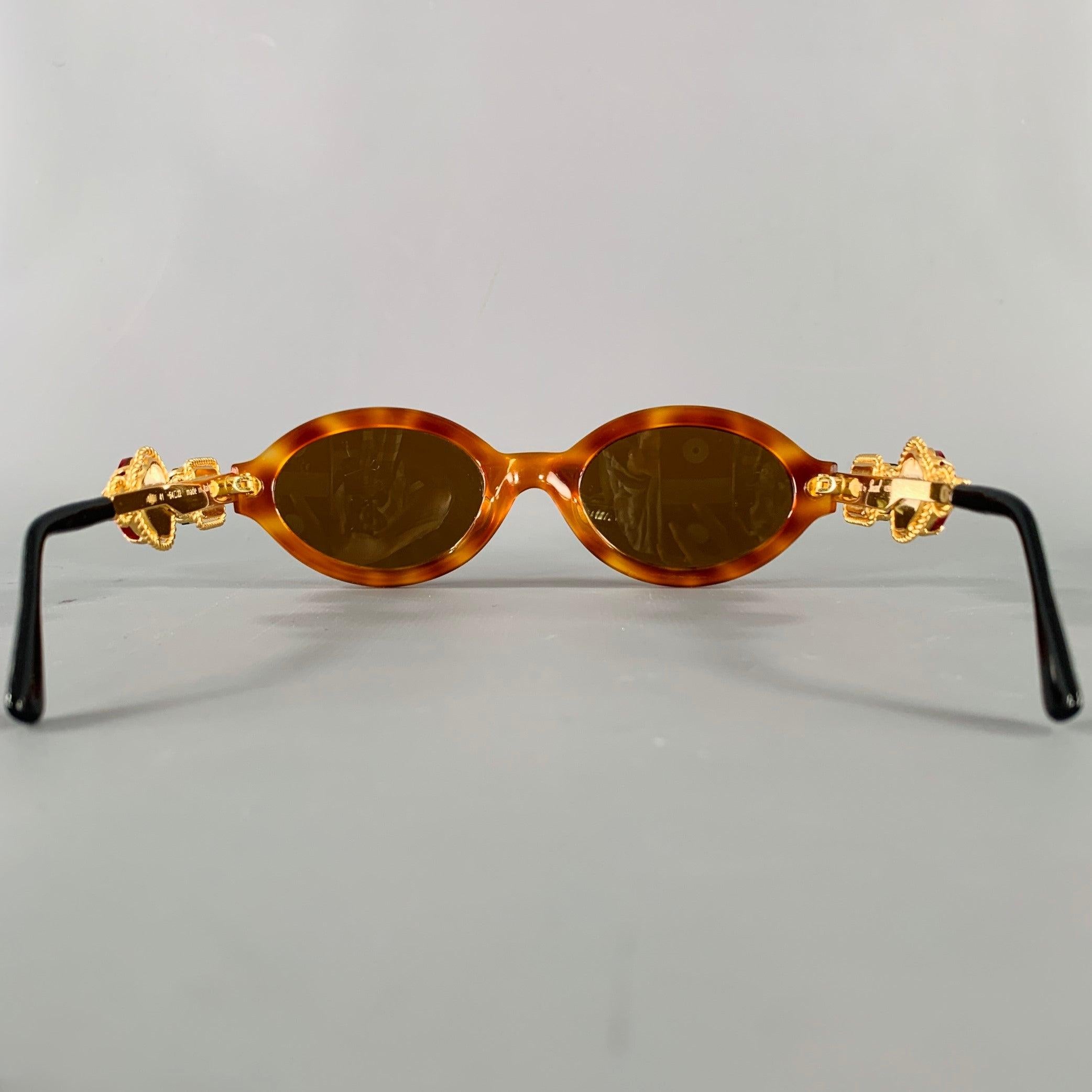 MOSCHINO Gold Green Red Tortoiseshell Jeweled Sunglasses In Good Condition For Sale In San Francisco, CA