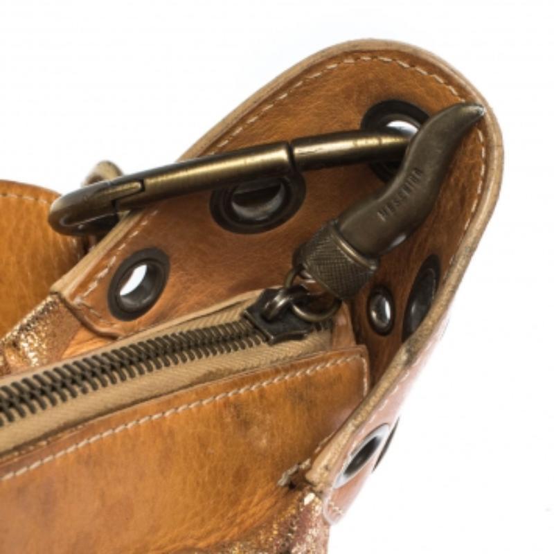 Borsa a tracolla in pelle cangiante oro Moschino in vendita 4