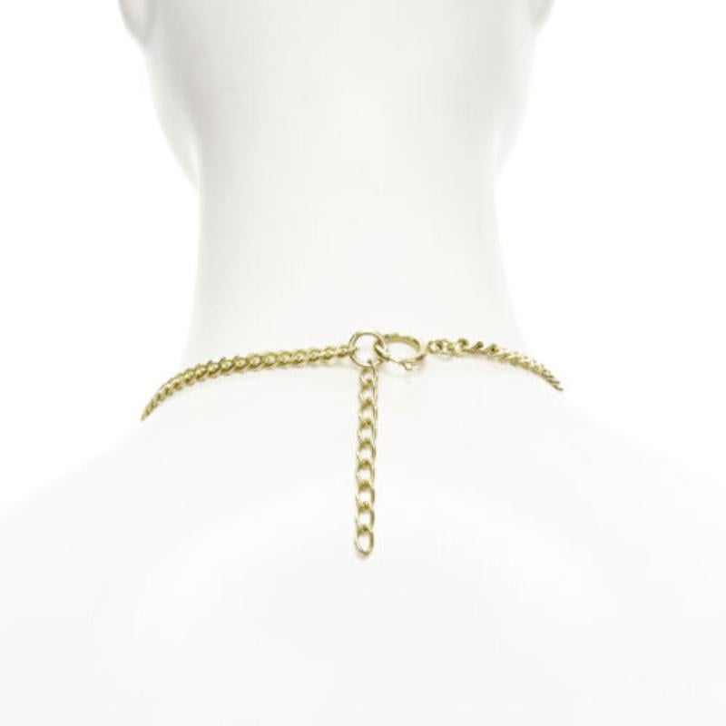 MOSCHINO - Collier à chaîne courte avec logo en or et motif en forme de cœur Pour femmes en vente