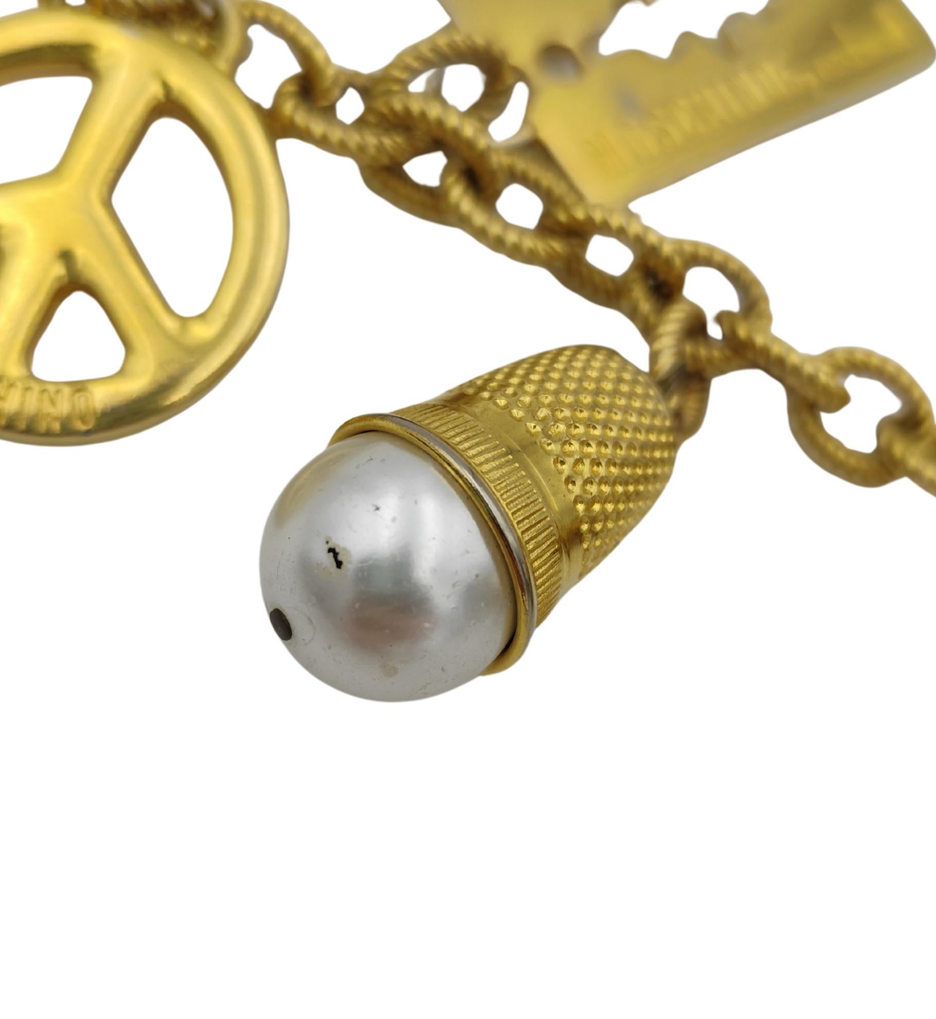 Cinturón Moschino de metal dorado con doble cadena colgante en venta 8