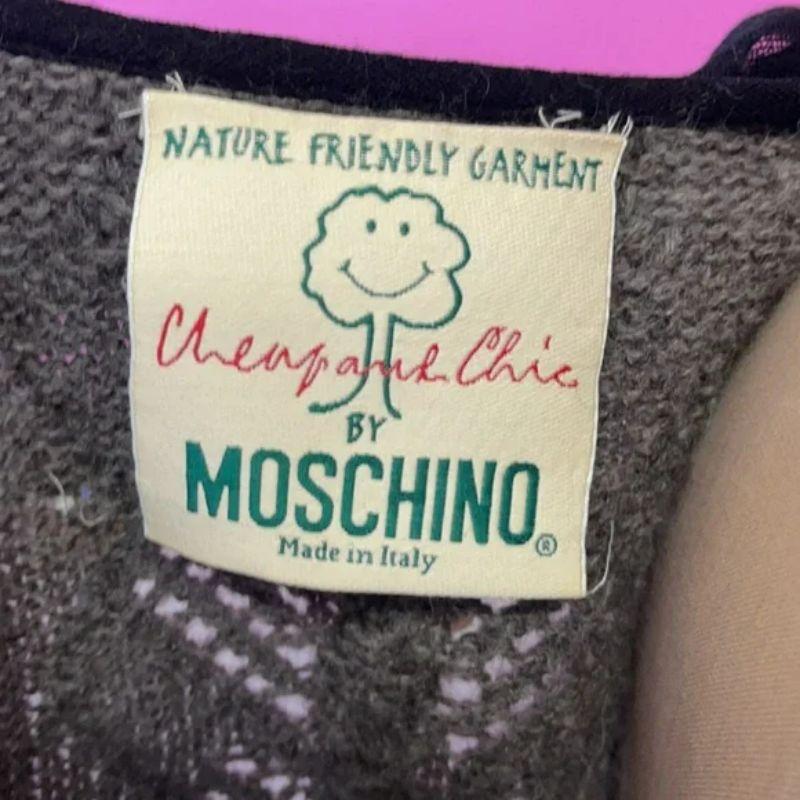 Cardigan gris « Nature Friendly » de Moschino Excellent état - En vente à Los Angeles, CA
