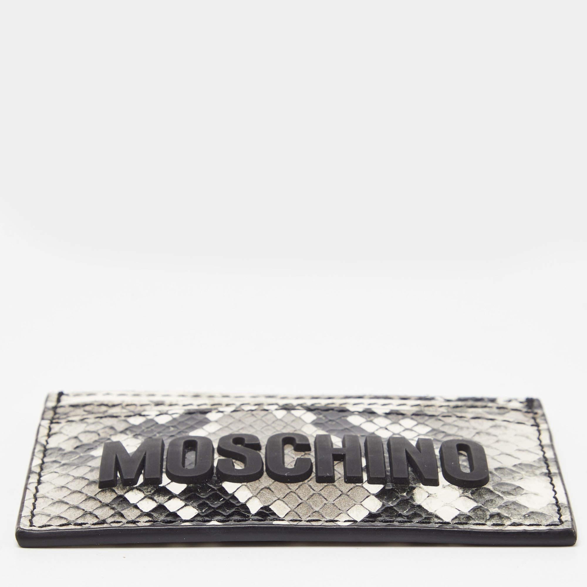 Moschino Grey/White Snakeskin Embossed Leather Card Holder In Excellent Condition For Sale In Dubai, Al Qouz 2
