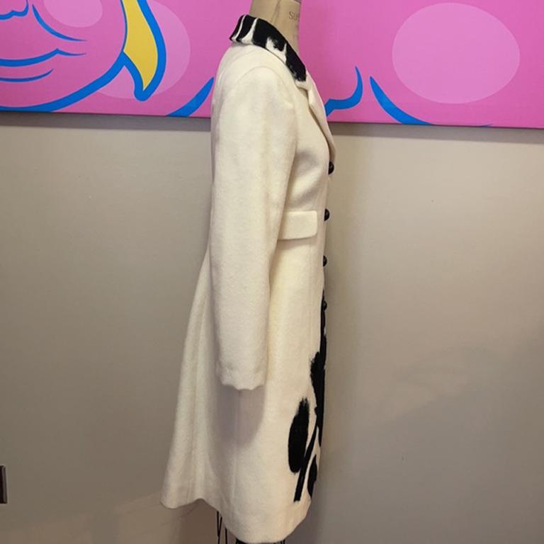Moschino Ivory Black Wool Flower Coat In Good Condition For Sale In Los Angeles, CA