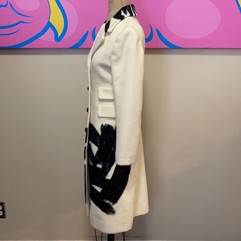 Moschino Ivory Black Wool Flower Coat For Sale 2