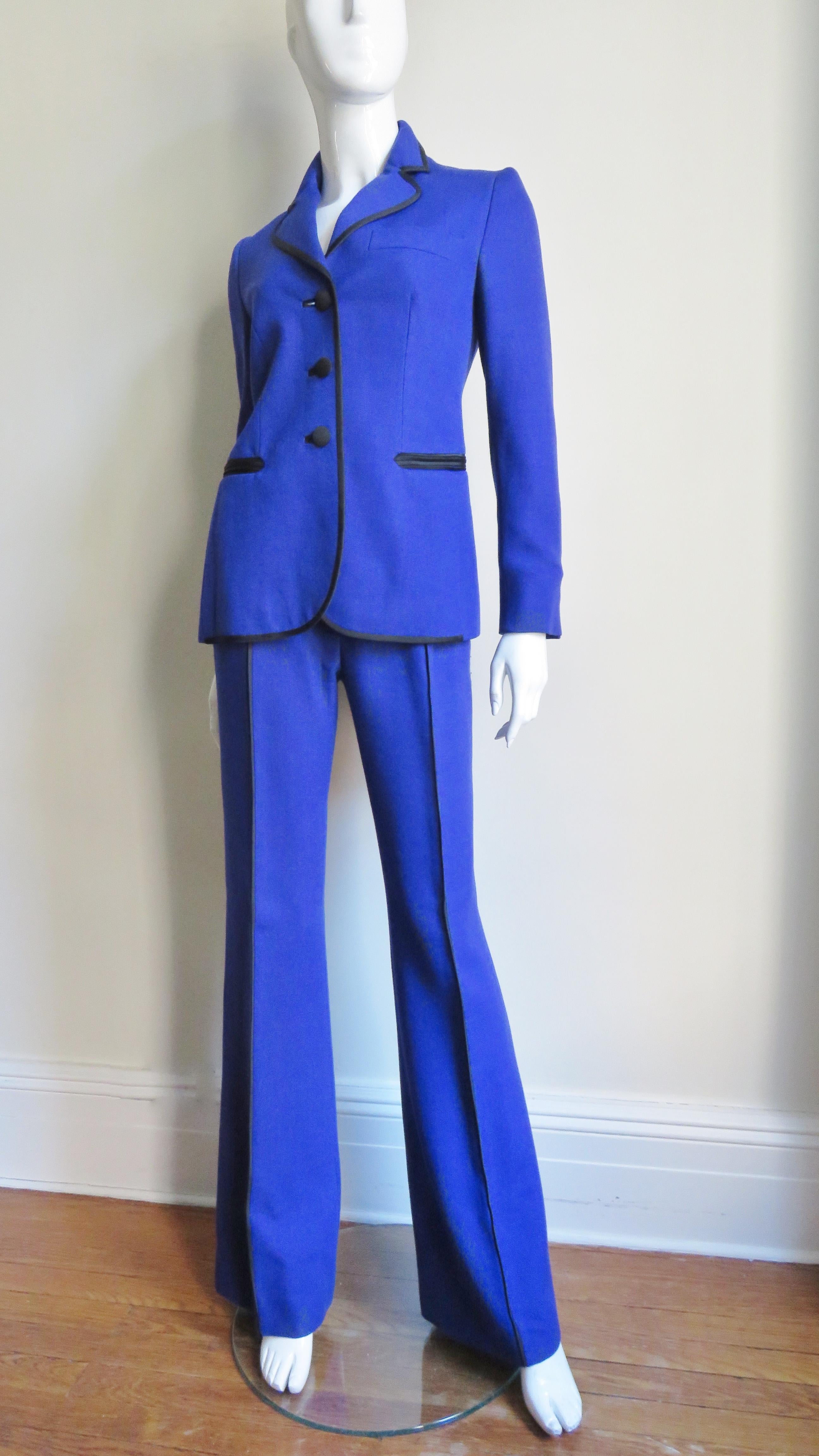 Moschino Color Block Pantsuit with Applique Eyes Collar In Good Condition For Sale In Water Mill, NY