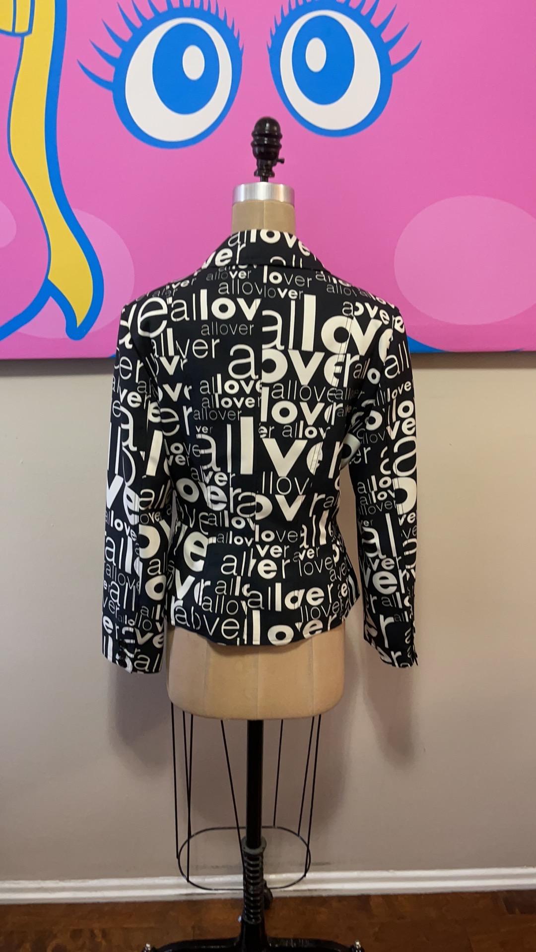 Moschino Jeans Black White Allover Blazer In Good Condition For Sale In Los Angeles, CA