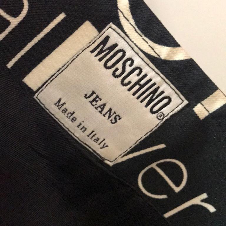 Moschino Jeans Schwarzweißer Allover-Minirock im Angebot 5