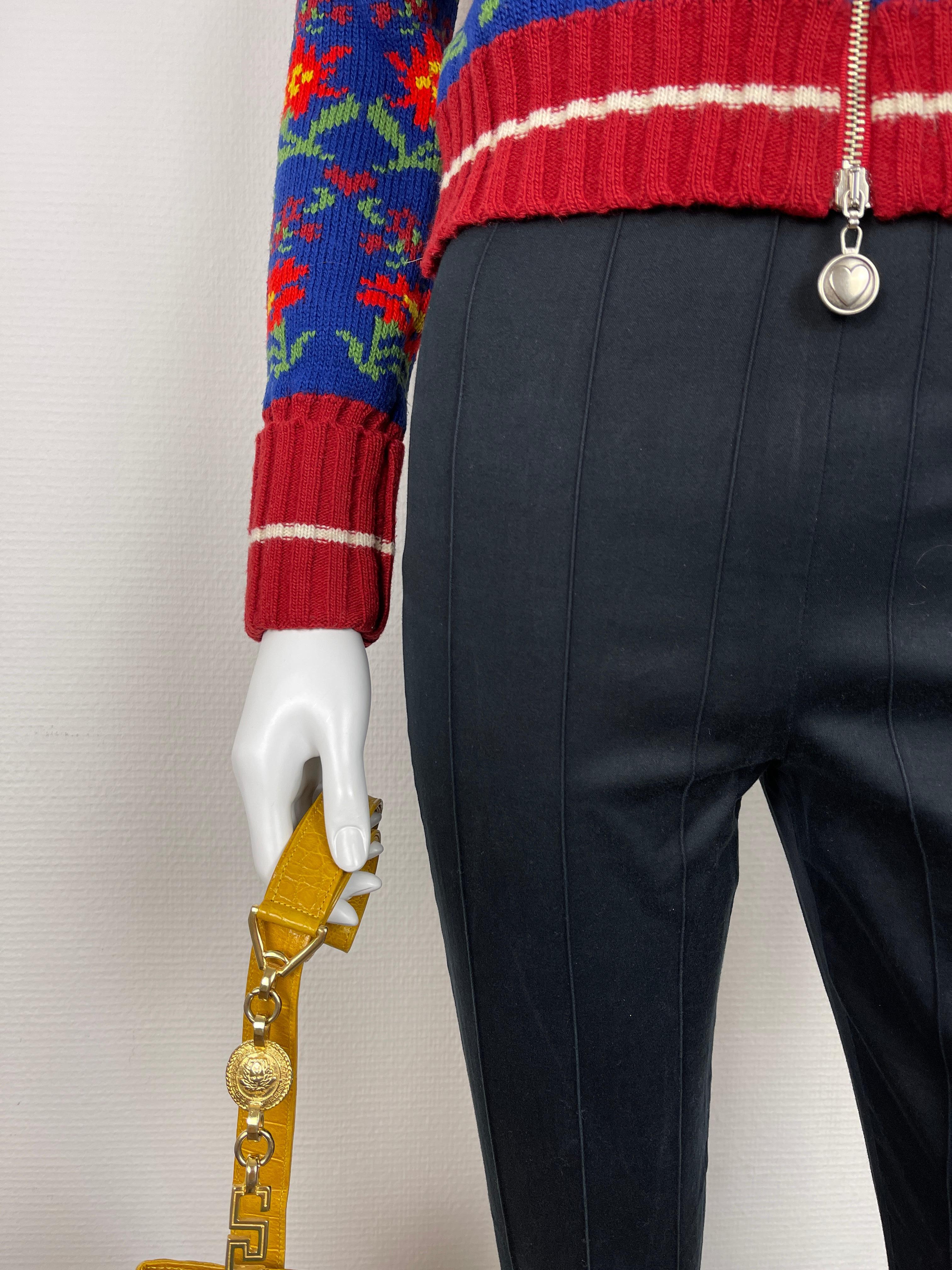 Moschino Jeans Cute gestrickter Pullover Strickjacke mit Blumen 3