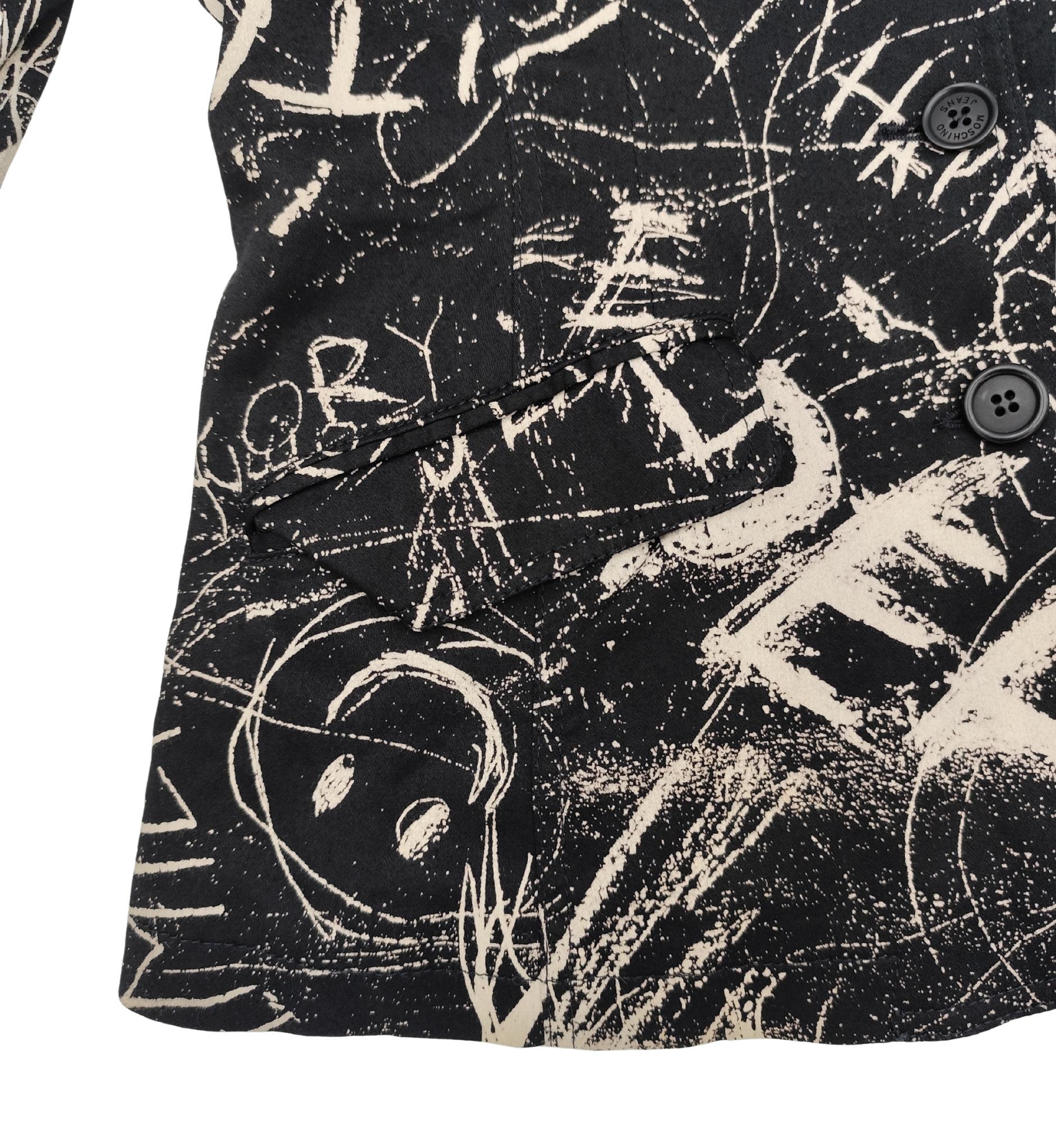 Moschino Jeans graffiti print shirt and blazer set For Sale 4