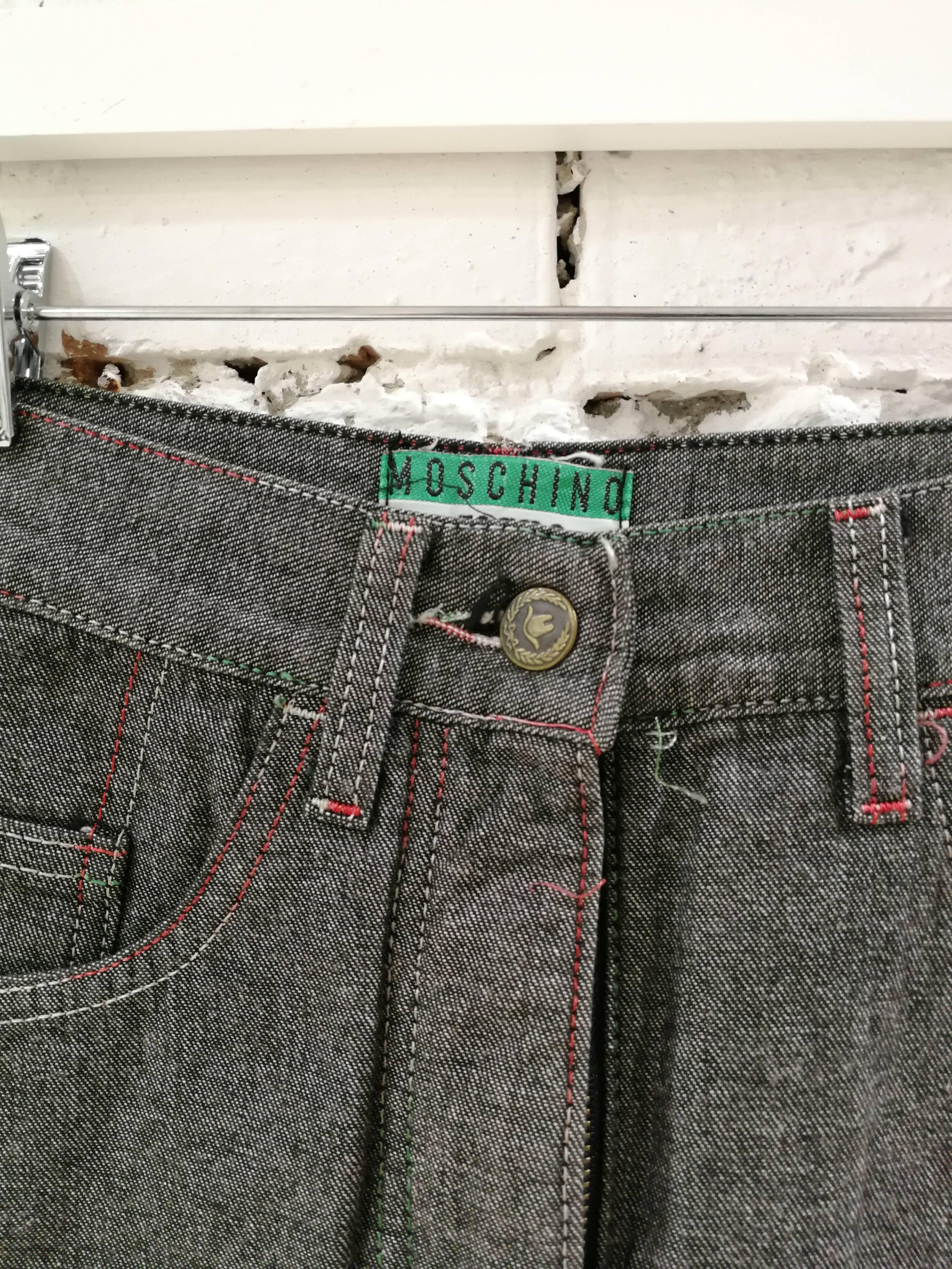 Moschino Jeans Grey Skirt

Totally made in italy in size 40