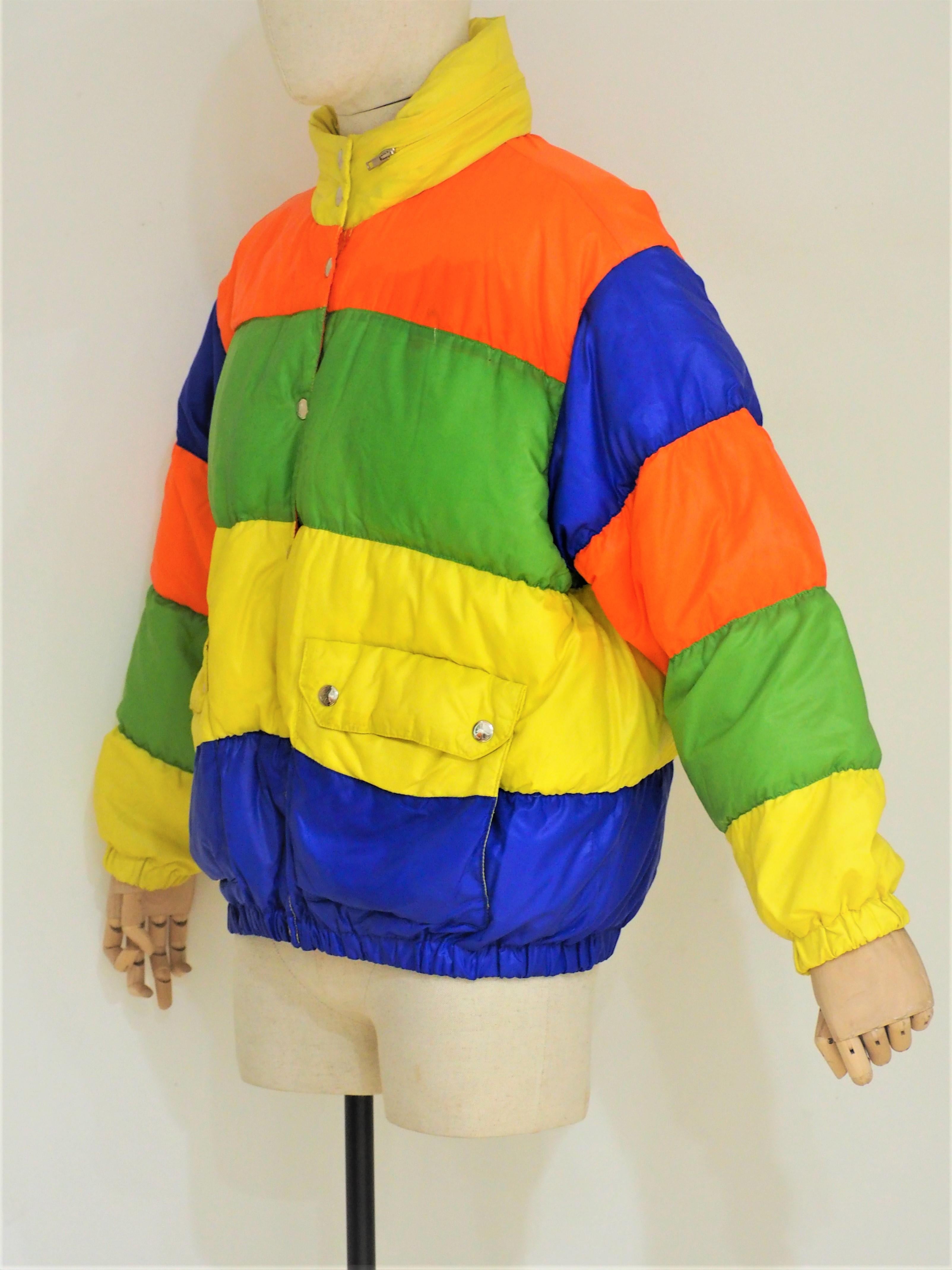 Moschino Jeans multicolured Bomberjacke
völlig in Italien 
Größe 42 gemacht