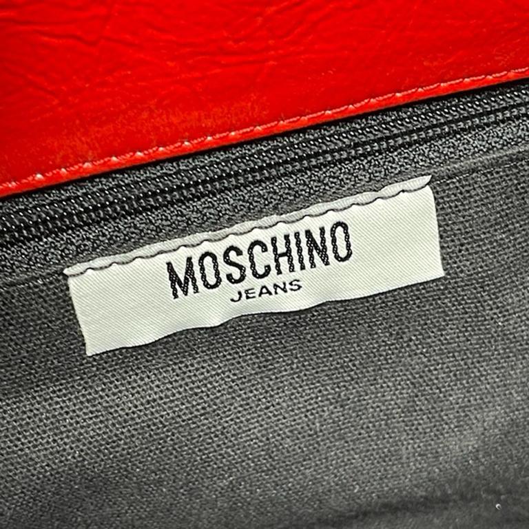 Moschino Jeans Red Patent Leather Circle Bag NWT In Excellent Condition In Los Angeles, CA