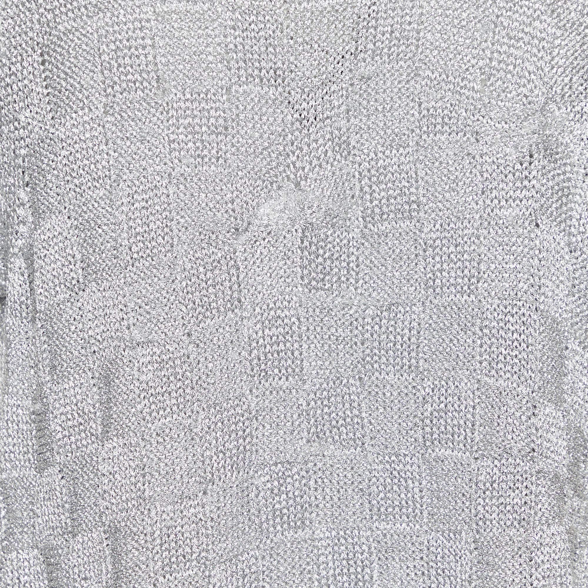 Moschino Jeans Silber Lurex-Strickjacke mit offener Vorderseite L im Zustand „Gut“ im Angebot in Dubai, Al Qouz 2