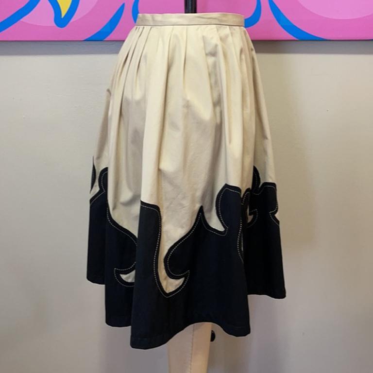 Moschino Jeans Tan Black Western Full Skirt In Good Condition For Sale In Los Angeles, CA