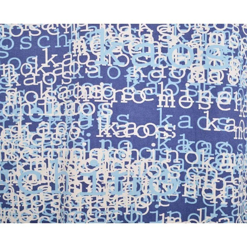 Chemise Moschino à motif « Kaos » à manches longues en vente 1