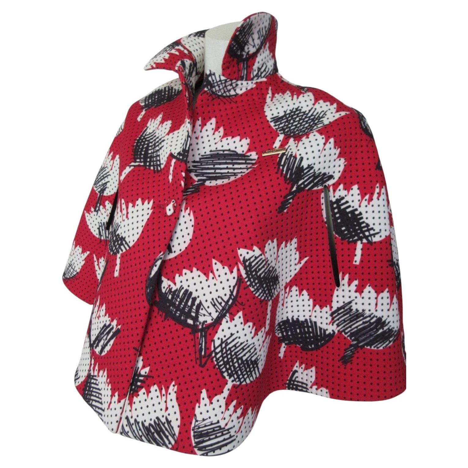 Capa con flores rojas de Moschino Kid en venta