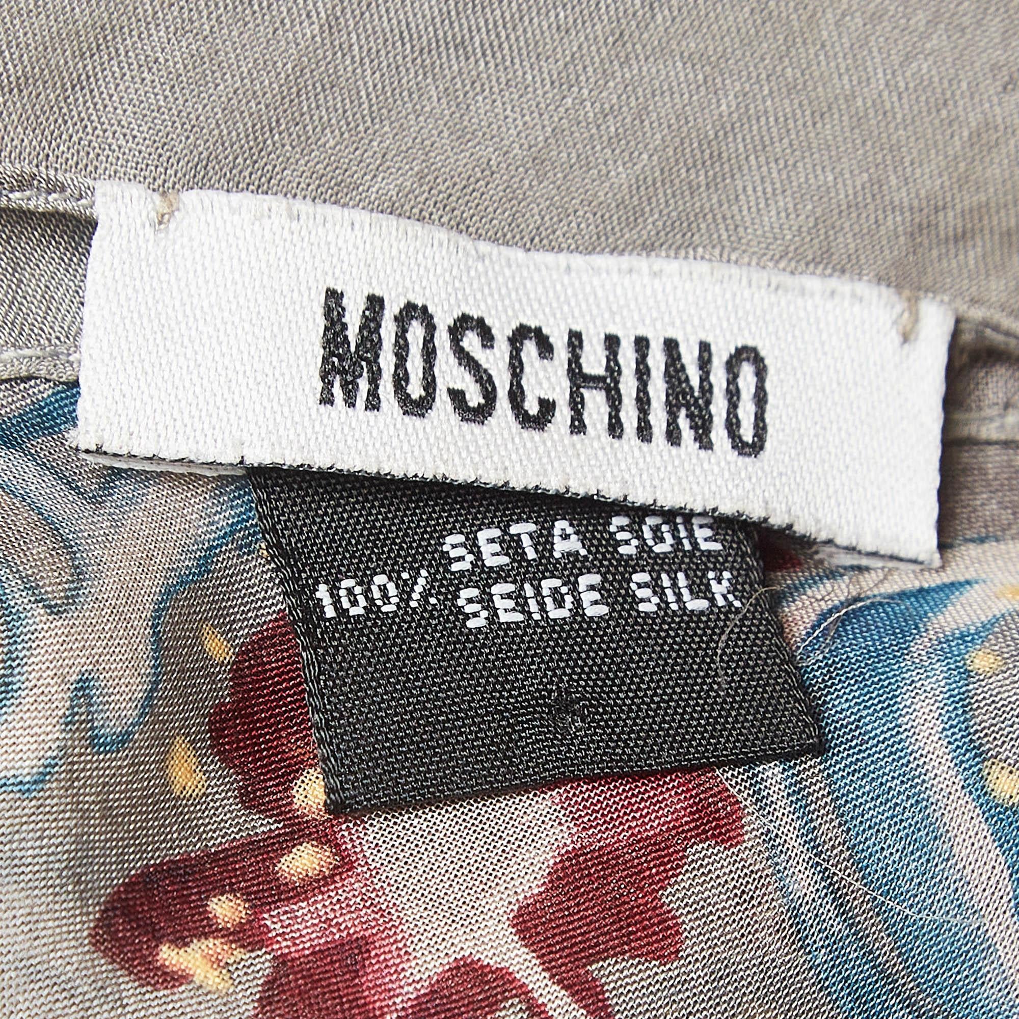 Moschino Larioseta Floral Print Silk Scarf In Excellent Condition In Dubai, Al Qouz 2