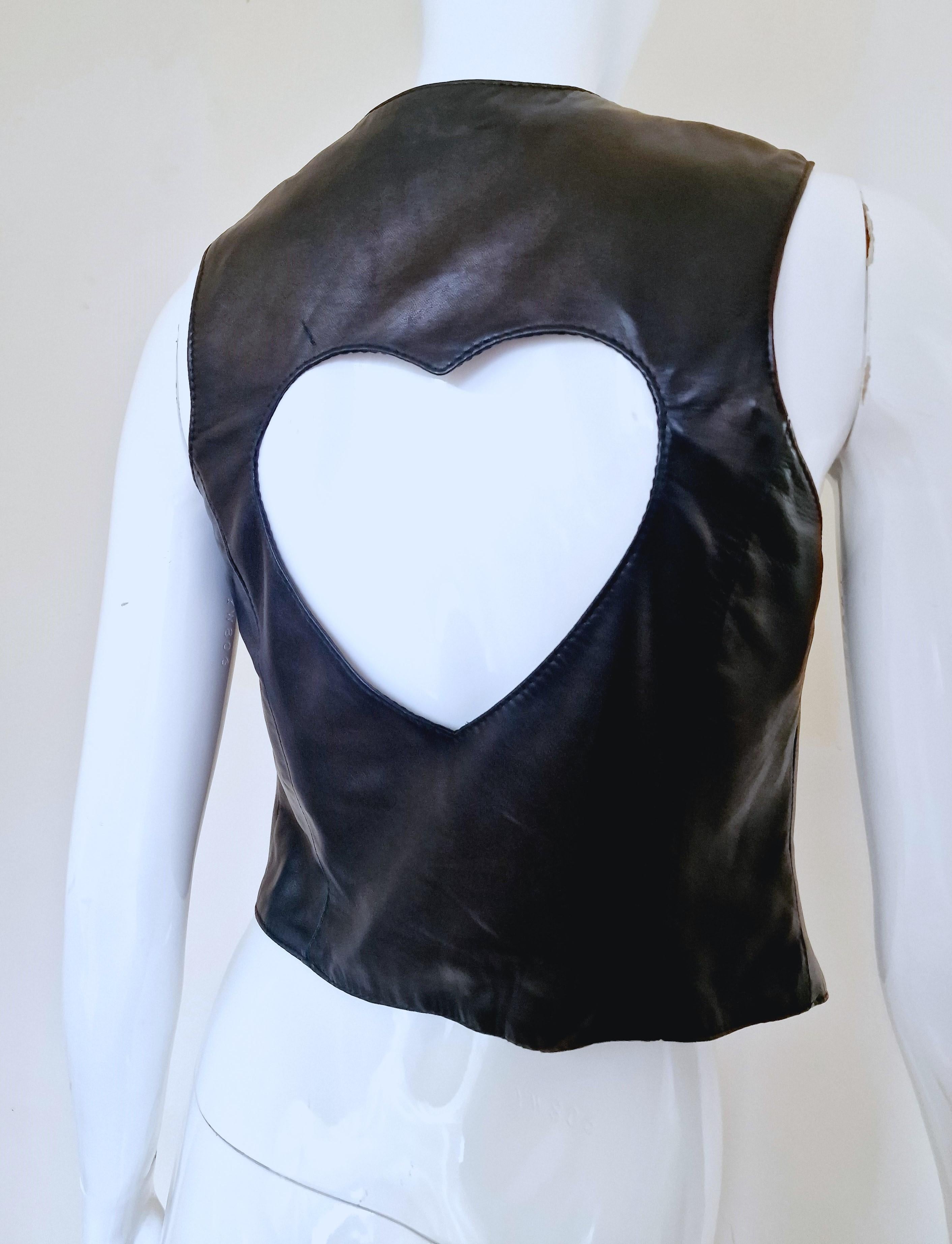 Moschino Leather Heart Cut out Cut-out Bella Hadid Top Jacket Black Medium Vest For Sale 7