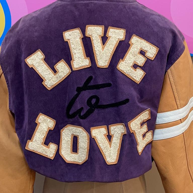 Moschino live to love leather suede bomber jacket

Be retro cool wearing this vintage bomber style jacket by Moschino Cheap and Chic. Suede pants in front and back with leather sleeves. Knit bands at waist, neck and cuffs. Slight fading on the