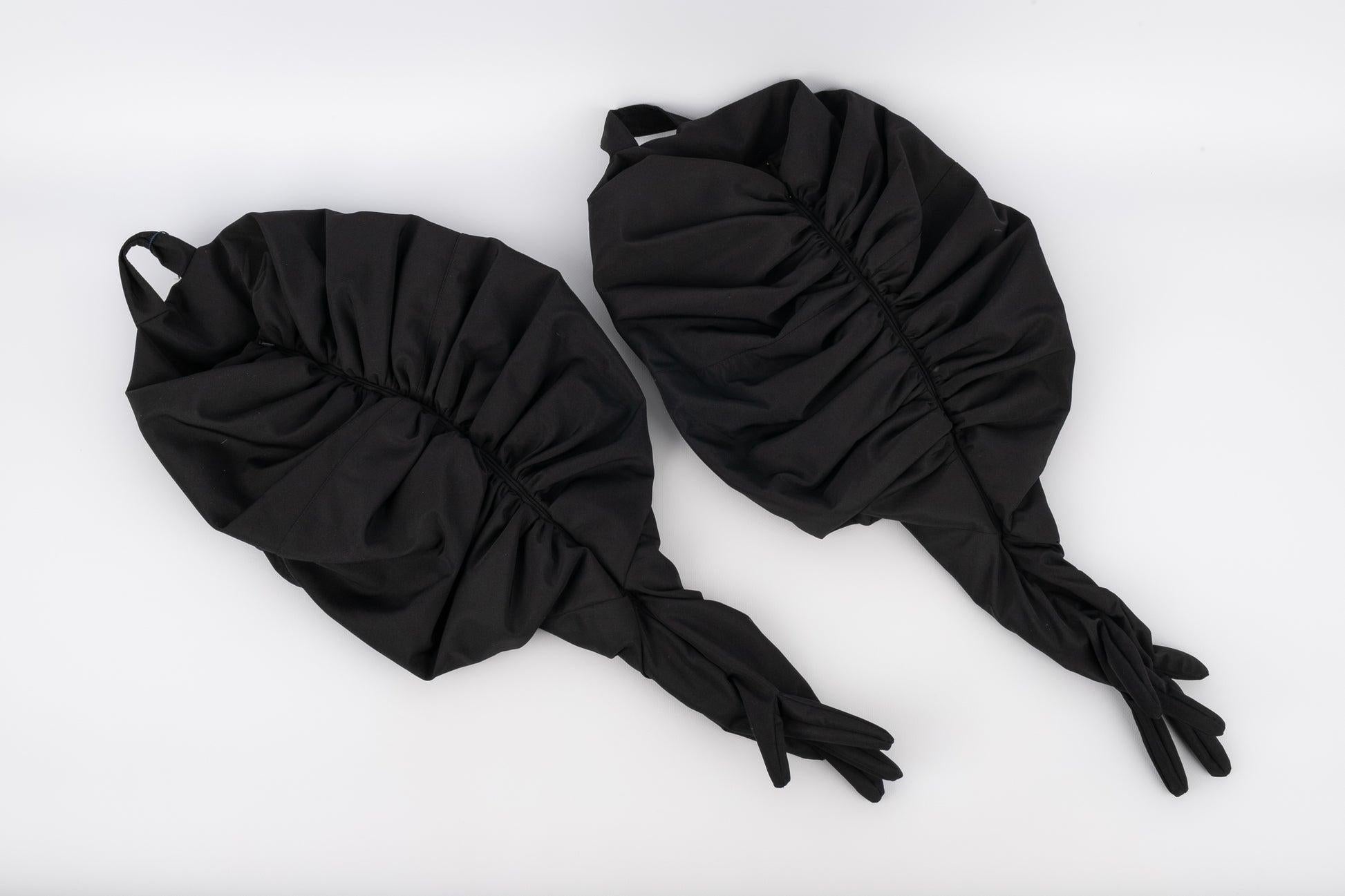 Moschino Long sac à gants en toile noire Pour femmes en vente
