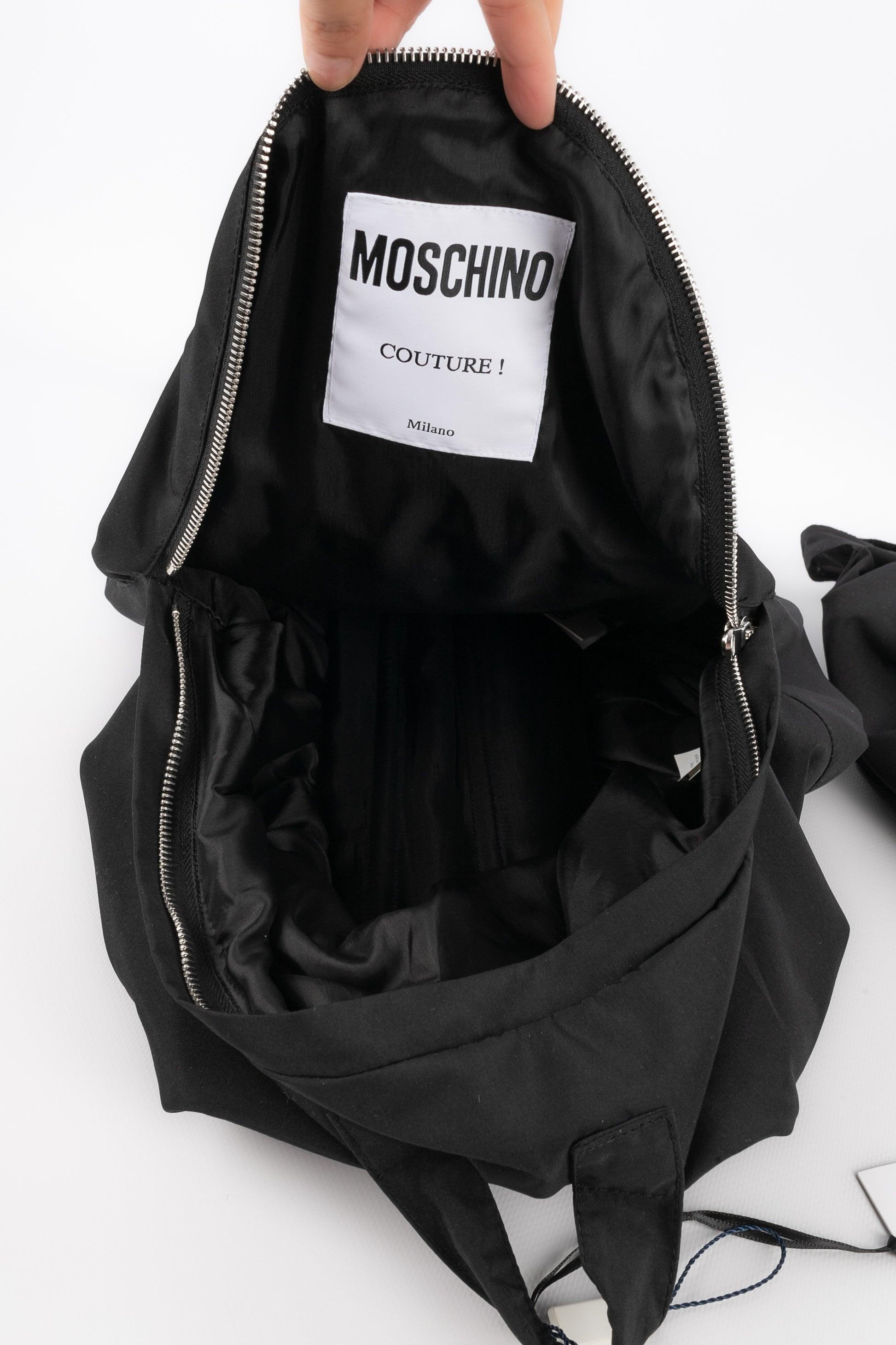 Moschino Long sac à gants en toile noire en vente 3