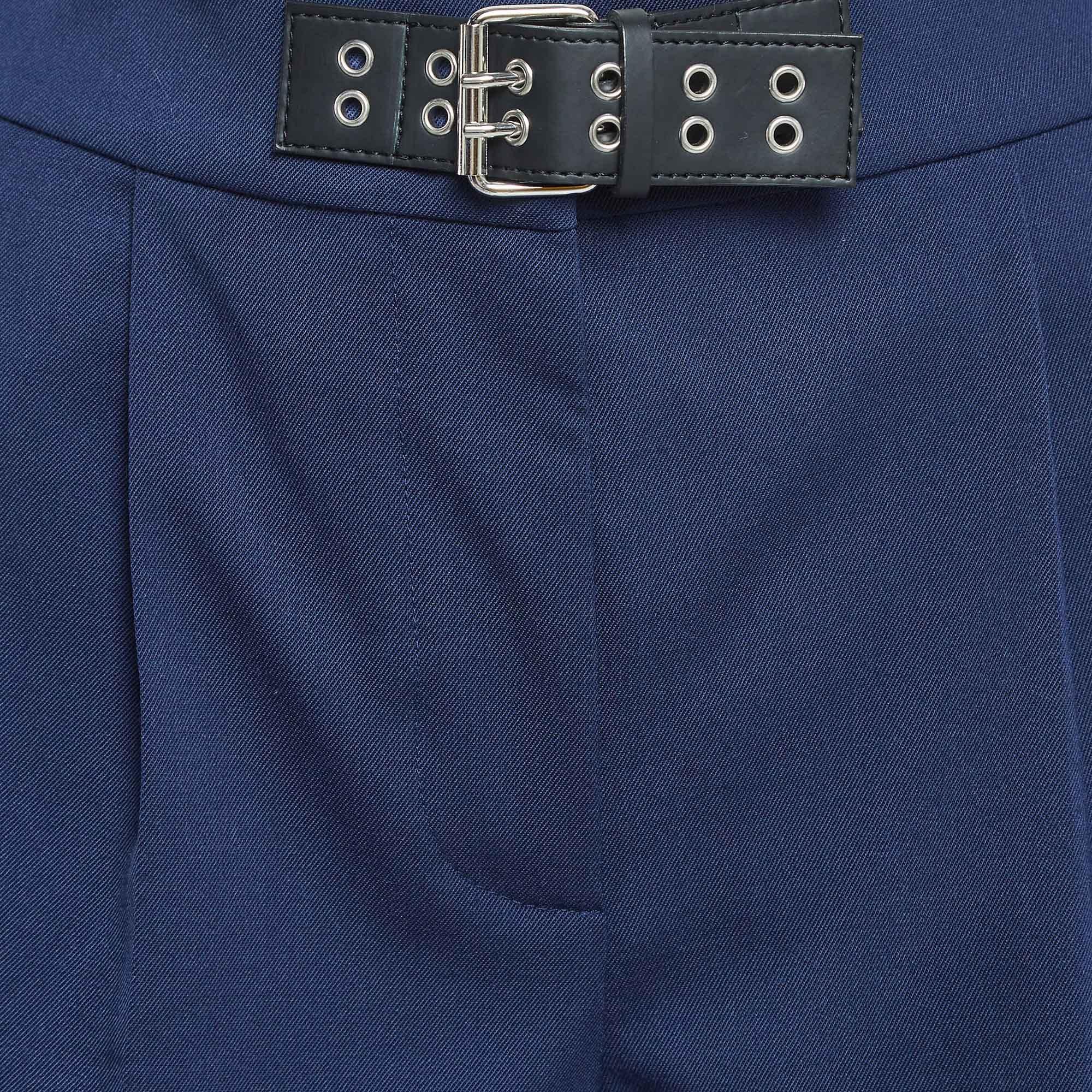 Moschino Mo5ch1no Jeans Pantalones cortos de gabardina azul marino con detalle de hebilla S Azul en venta