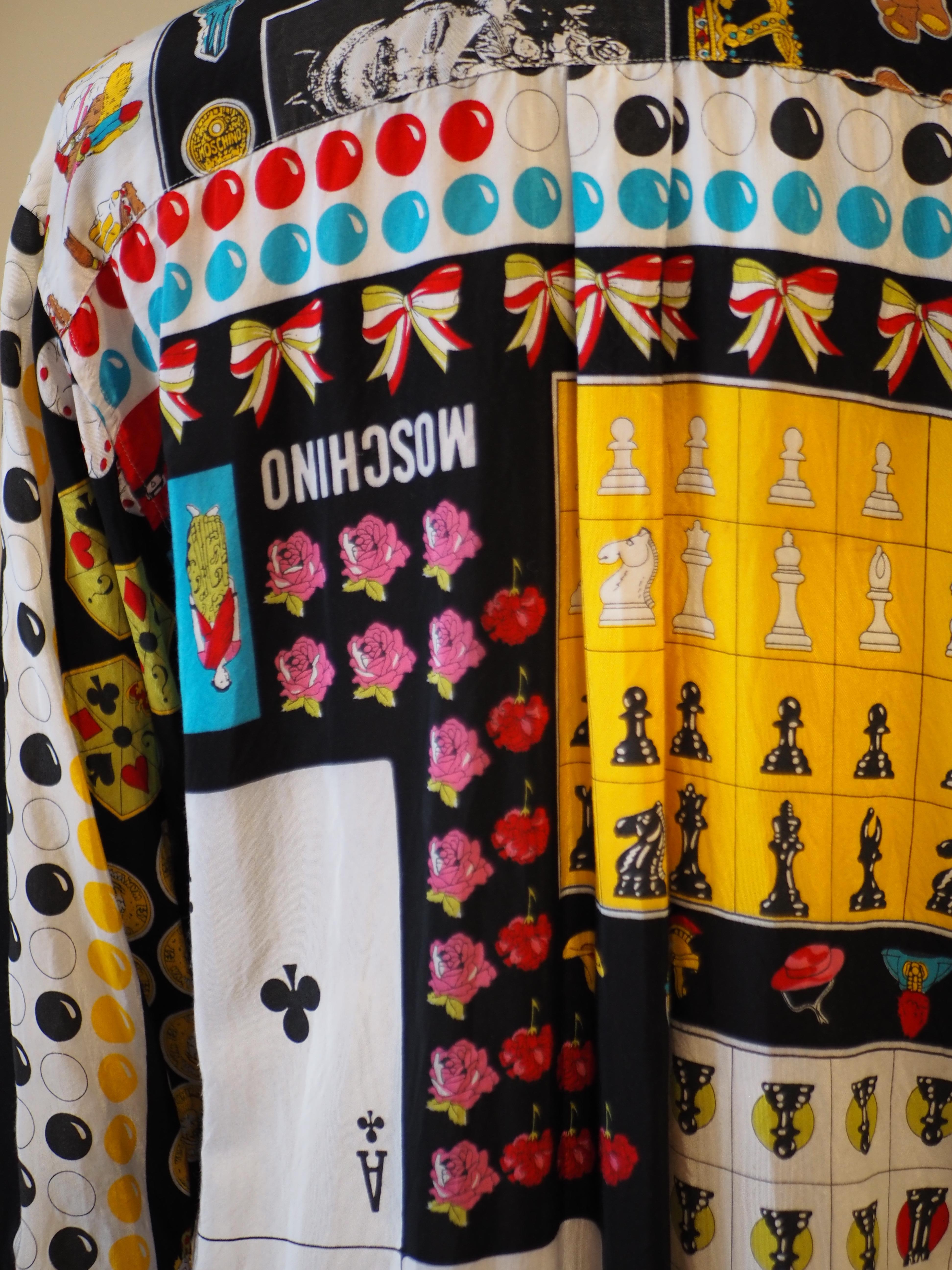 Moschino Mehrfarbiges ikonisches Vintage-Hemd im Angebot 9