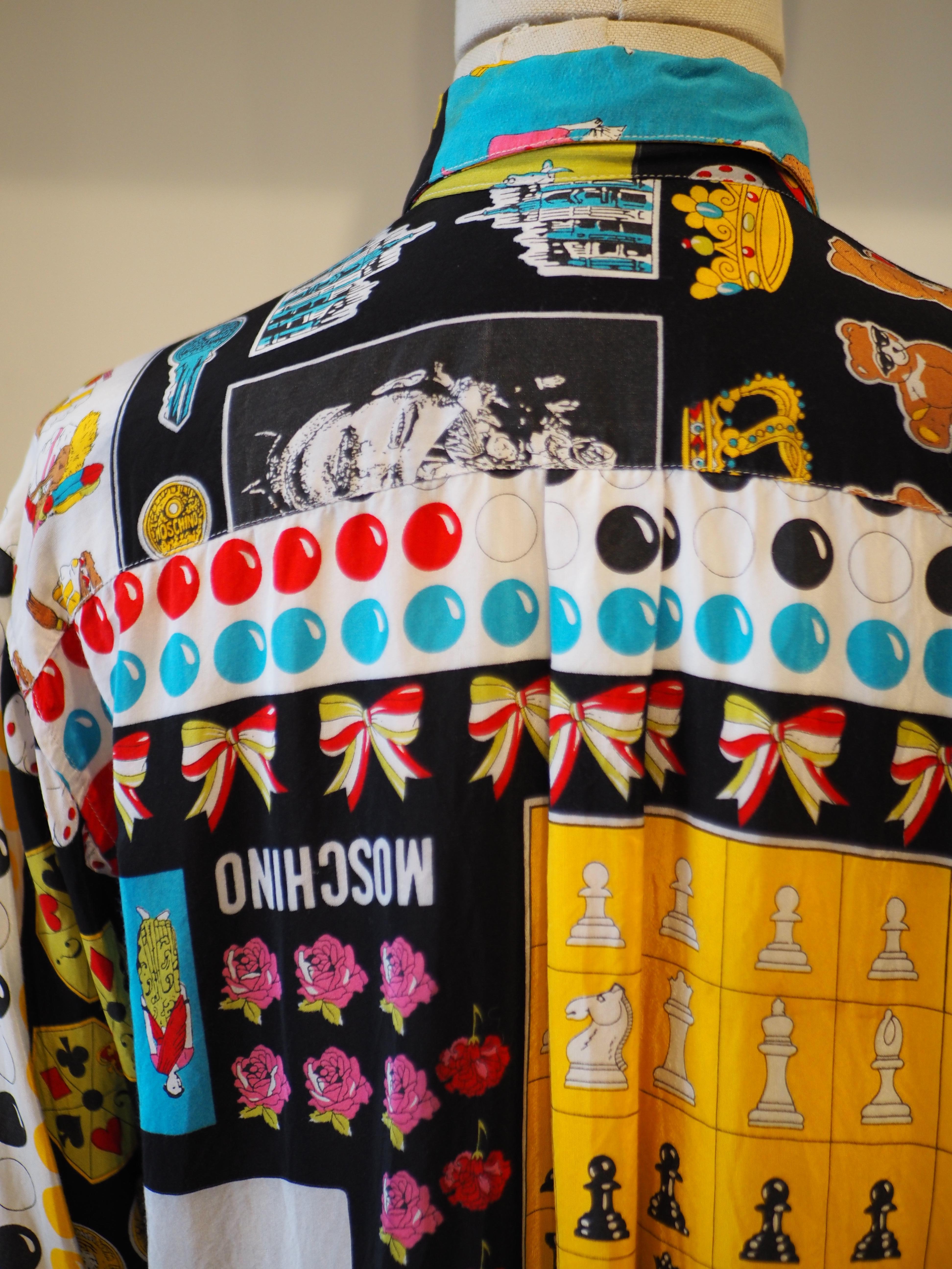 Moschino Mehrfarbiges ikonisches Vintage-Hemd im Angebot 10