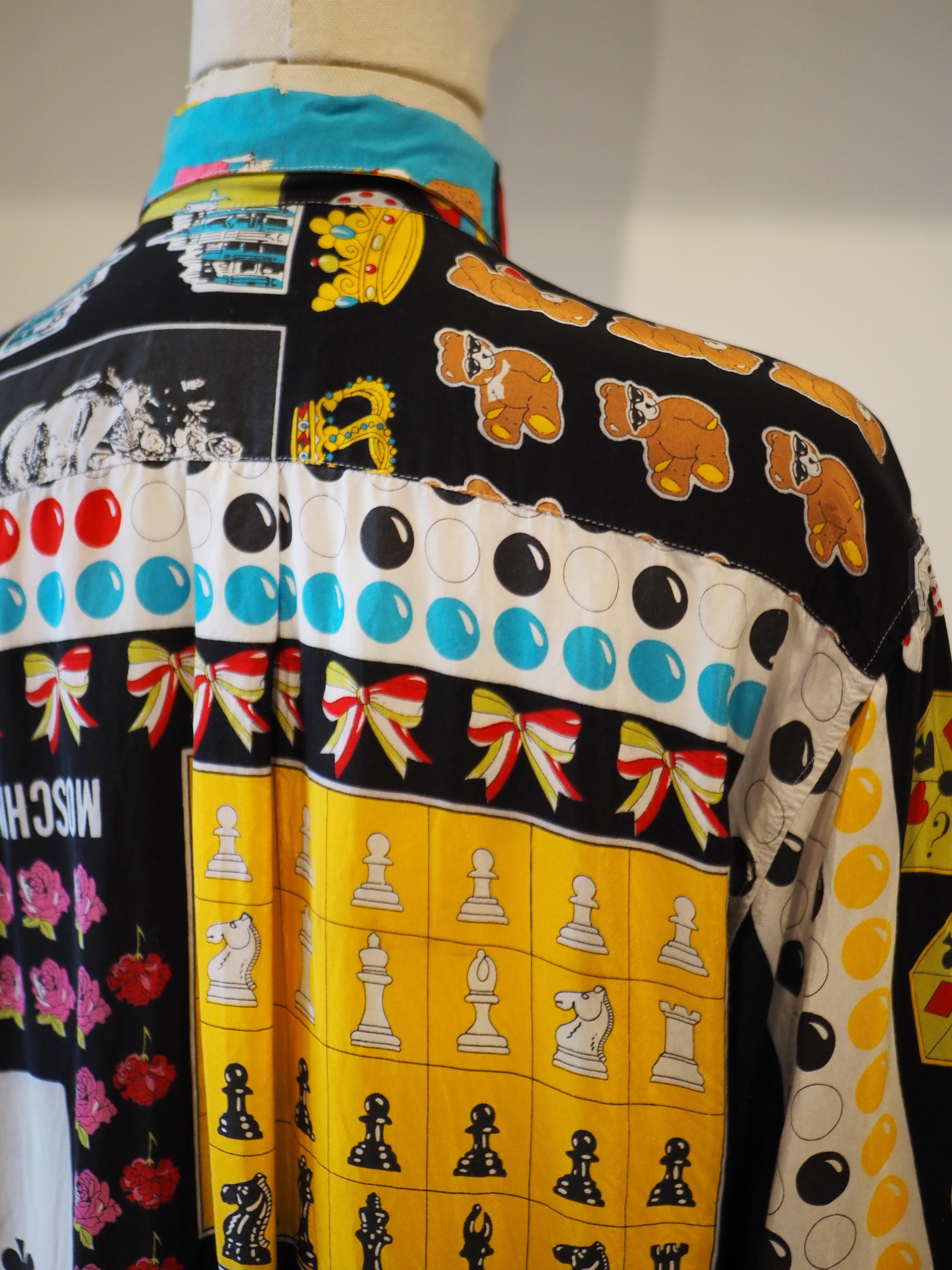 Moschino Mehrfarbiges ikonisches Vintage-Hemd im Angebot 11