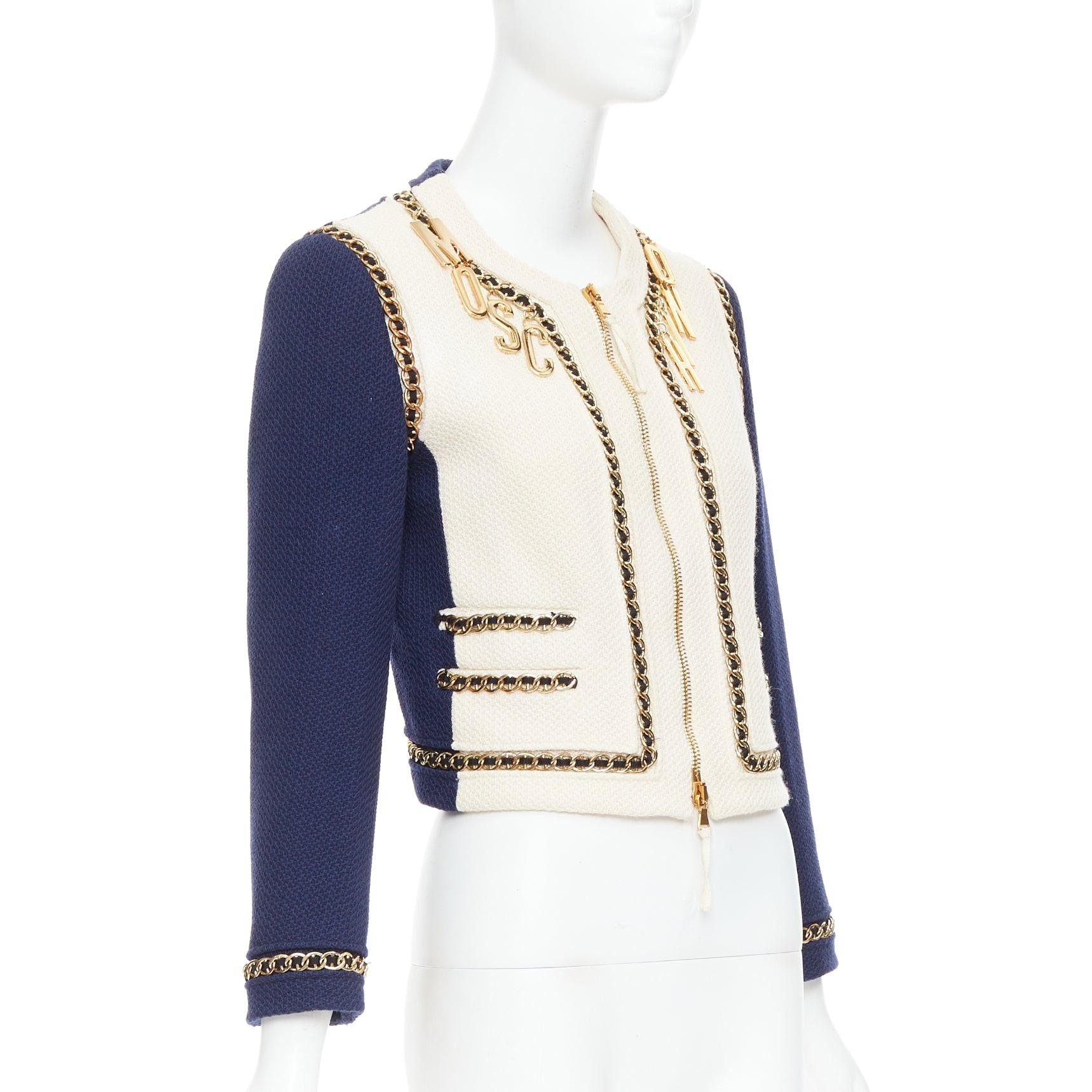 MOSCHINO giacca in tweed crema con logo in oro bianco e blu, IT40 S. In condizioni buone in vendita a Hong Kong, NT