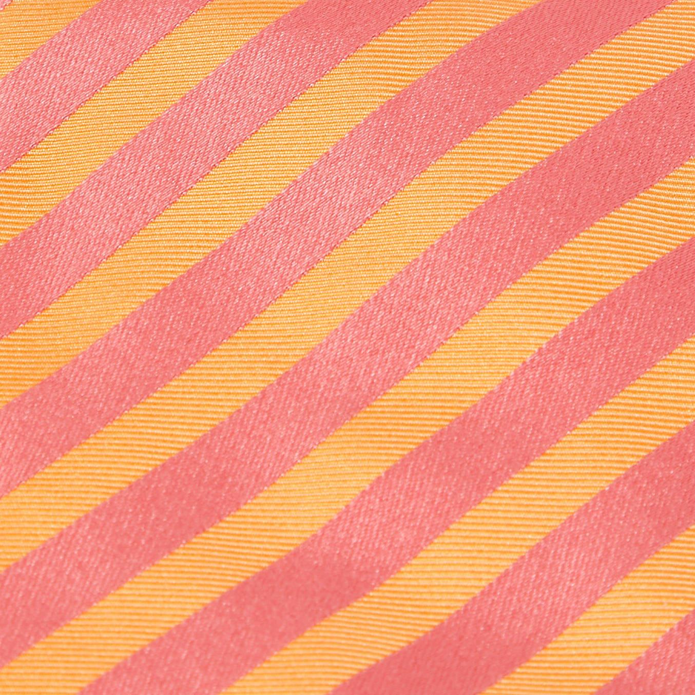 Pick this Moschino tie to give your formal look a touch of luxury. It is cut from silk and detailed with diagonal stripes all over. It is finished with the brand label on the back.
