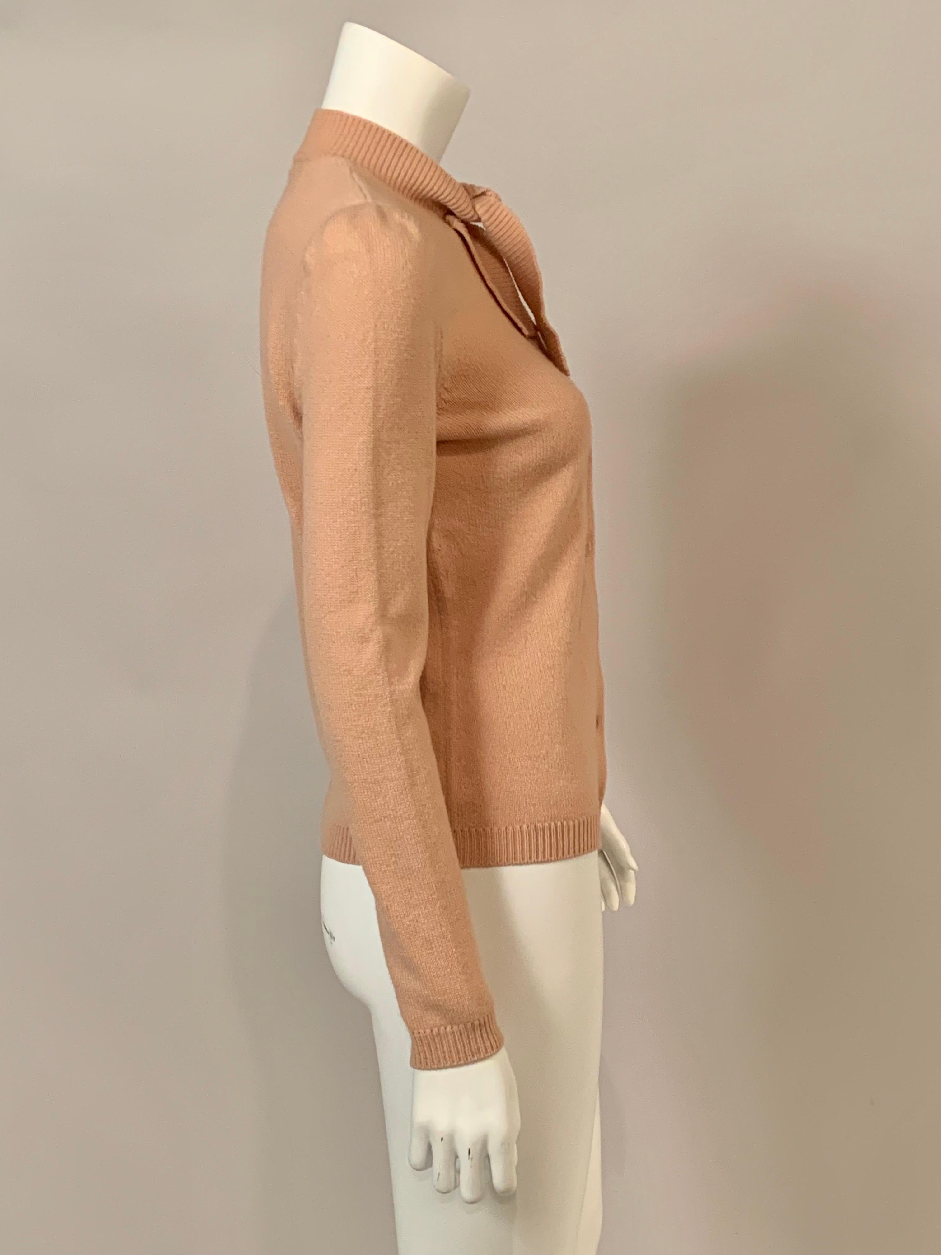 Moschino Pale Pink Cashmere Sweater Appliqued Sewing Theme For Sale 4