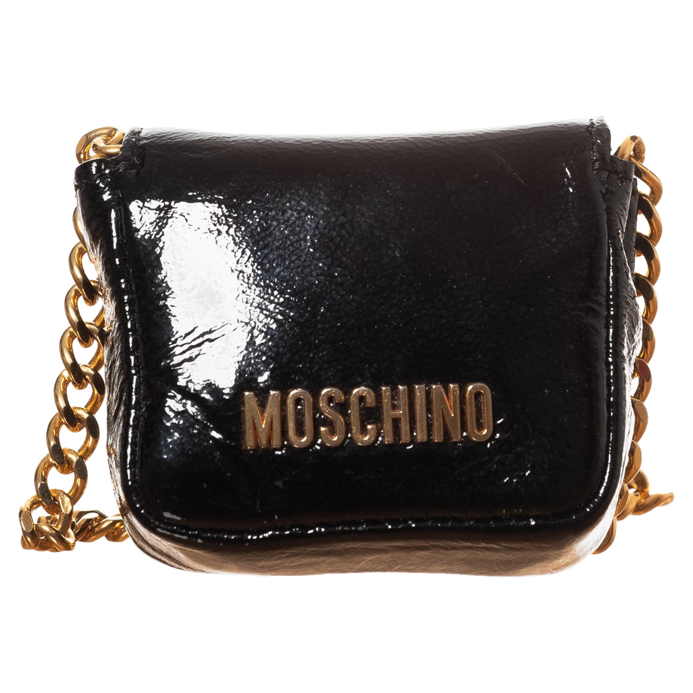 Moschino - Sac à bandoulière en cuir verni bleu marine en vente