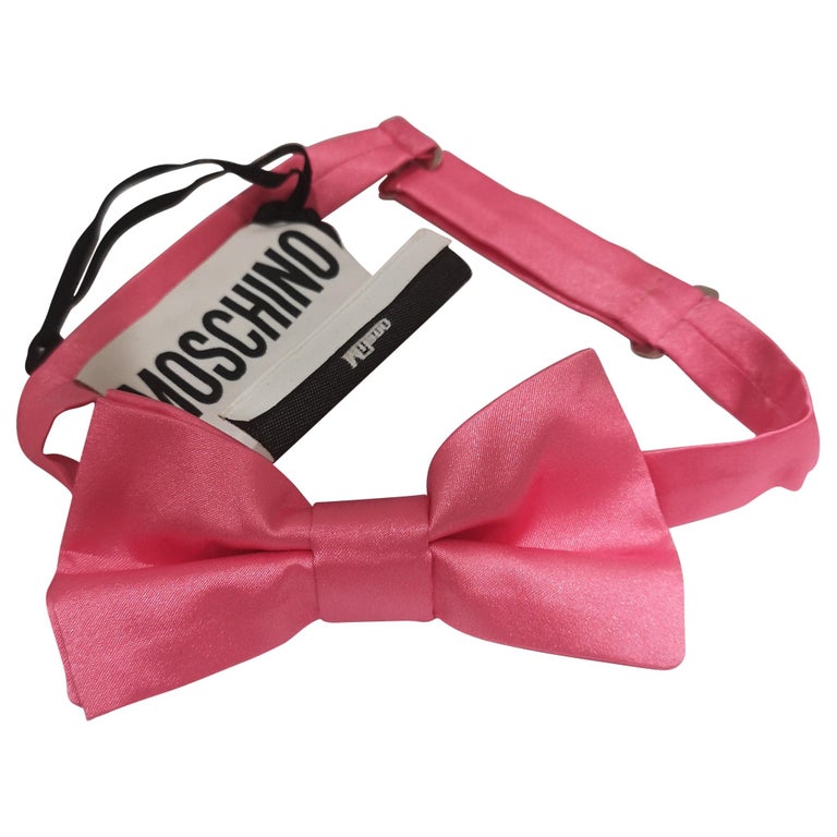 Moschino pink silk papillon NWOT For Sale at 1stDibs