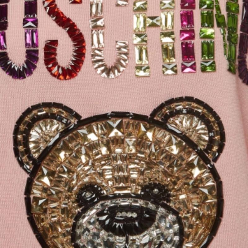 Beige Moschino Pink Wool Embellished Teddy Bear Sweater XS en vente
