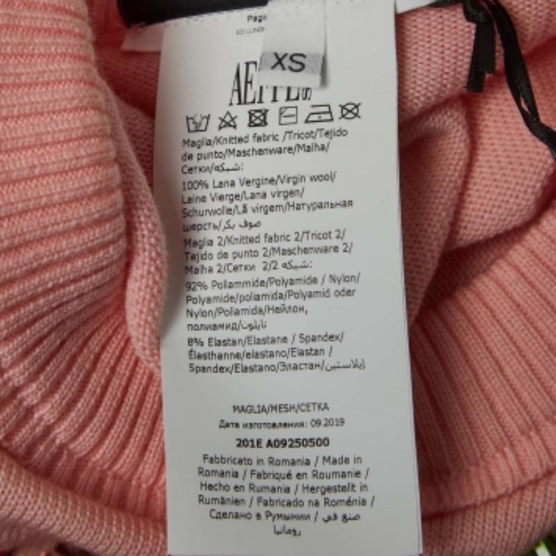 Moschino Pink Wool Embellished Teddy Bear Sweater XS Pour femmes en vente