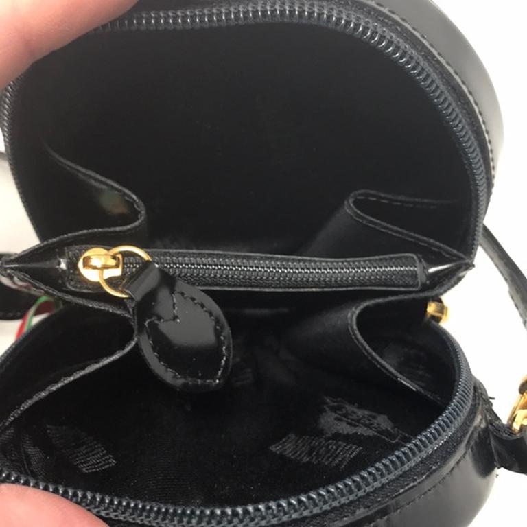 Moschino Red Black Heart Love Crossbody Bag In Good Condition For Sale In Los Angeles, CA