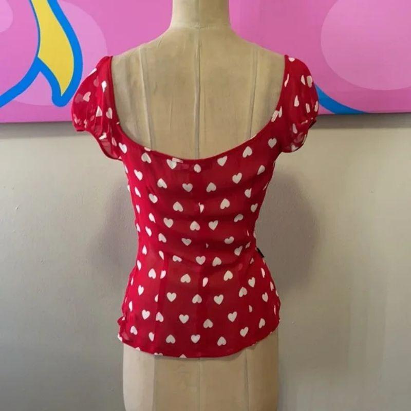 Rosso Moschino - Camicetta con cuore rosso a Dot Dot in vendita