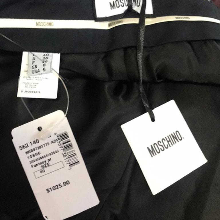 Moschino Pantalones de esmoquin de lana a cuadros rojos NWT en venta 2