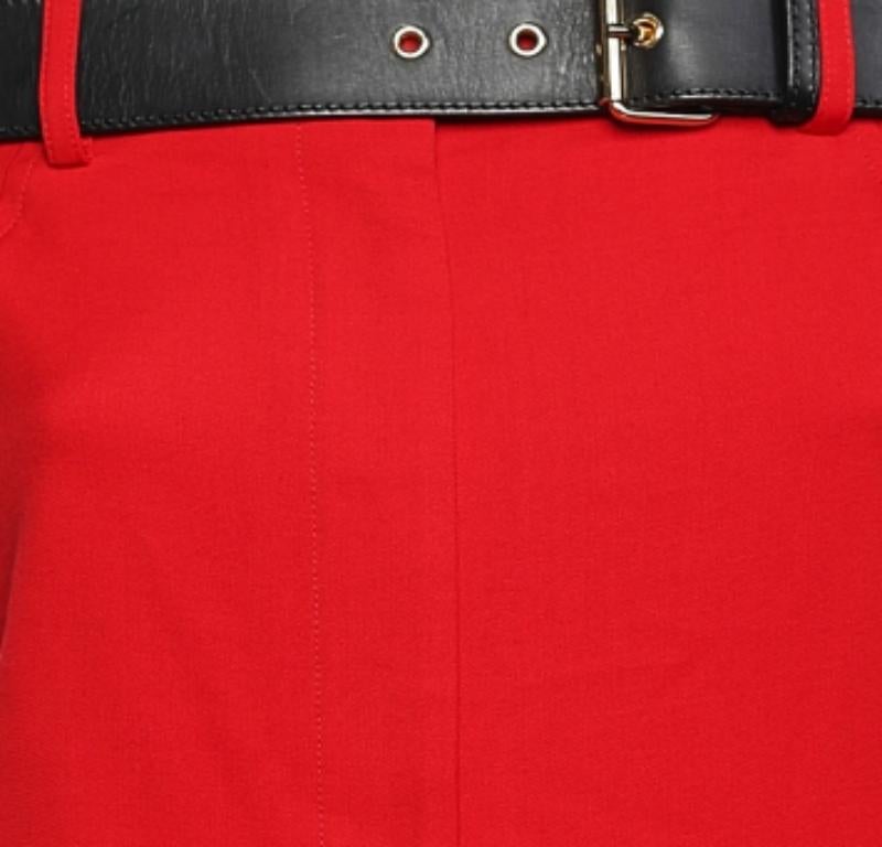 De las mujeres Mono Moschino rojo de lana sin hombros con cinturón M en venta