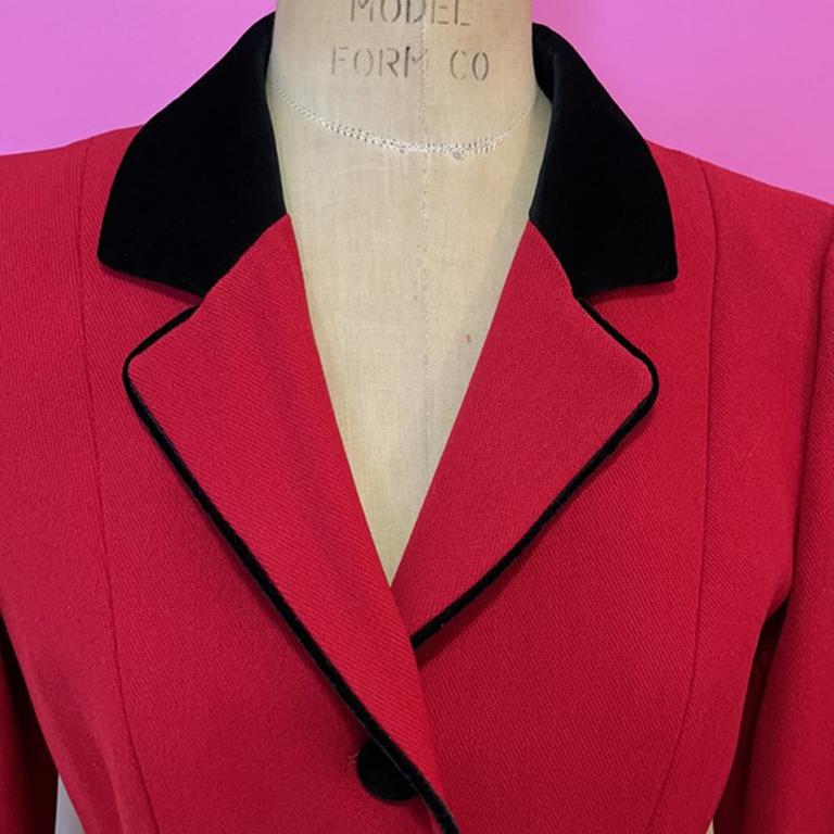 Moschino red wool riding equestrian jacket blazer

Be retro cool wearing this riding / equestrian style blazer by Moschino! Perfect for Fall dressing paired with black skinny pants or pencil skirt and knee high black boots. 
Size 8
Acros chest -
