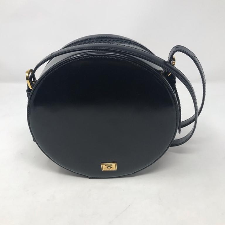 Moschino Redwall Red Black Leather Heart Bag Vtg In Good Condition In Los Angeles, CA